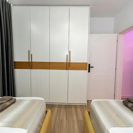 Apartment Paradise House *