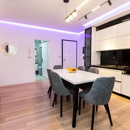 Paradise House Apartment *